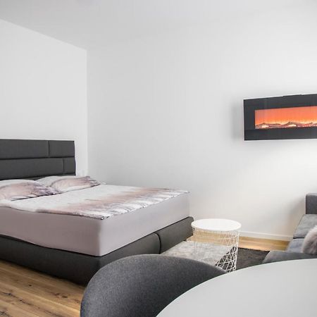 Main Square Modern Apartments Загреб Екстериор снимка