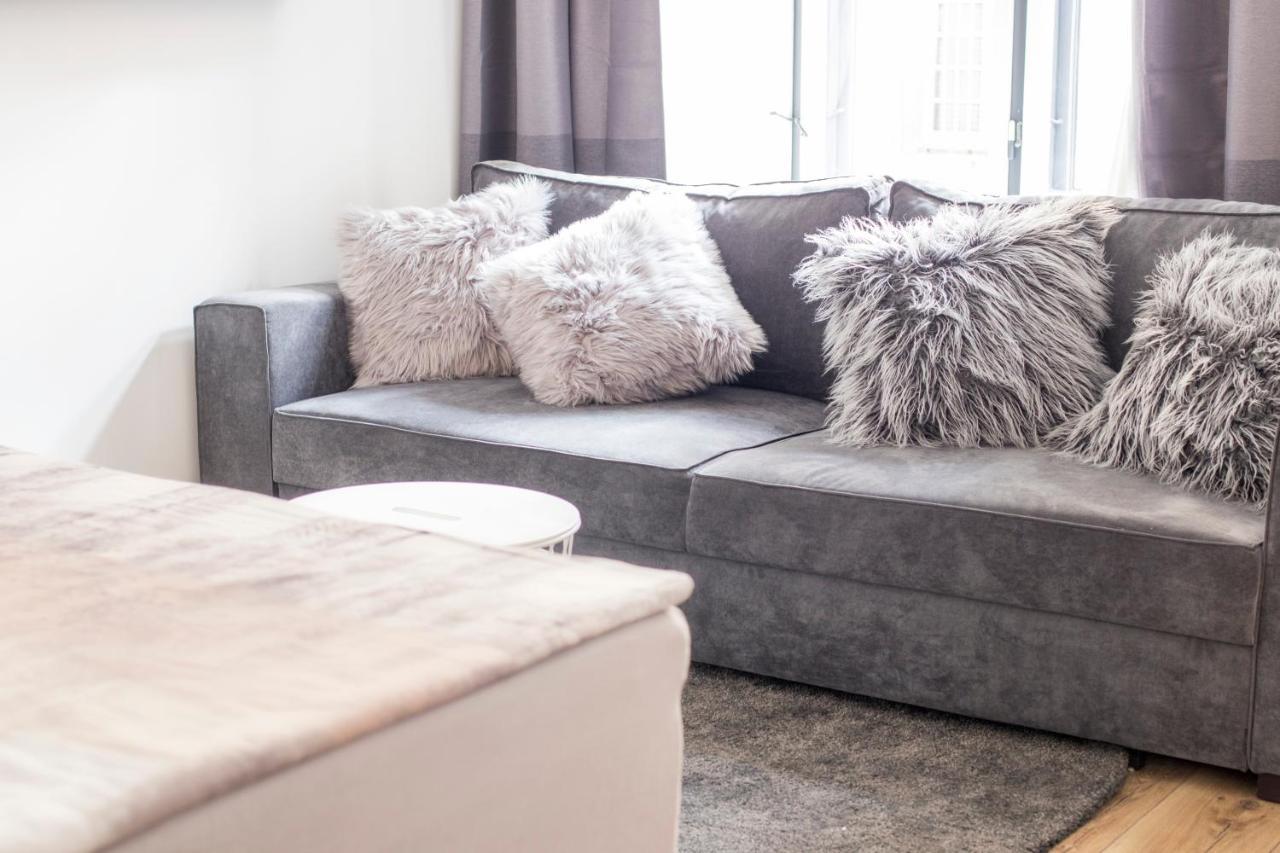 Main Square Modern Apartments Загреб Екстериор снимка