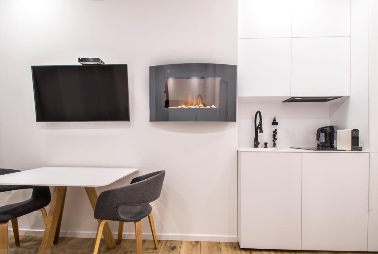 Main Square Modern Apartments Загреб Екстериор снимка