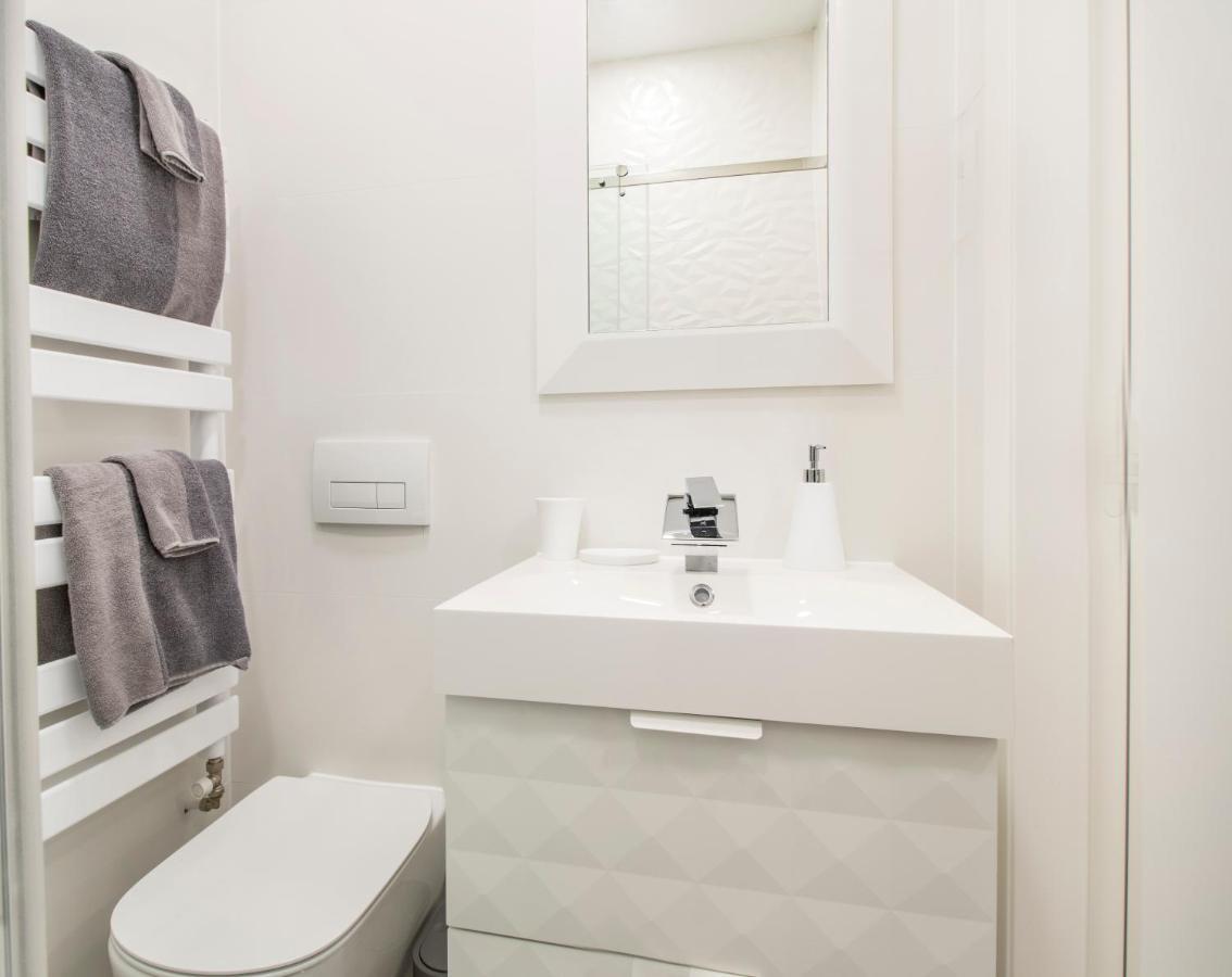 Main Square Modern Apartments Загреб Екстериор снимка